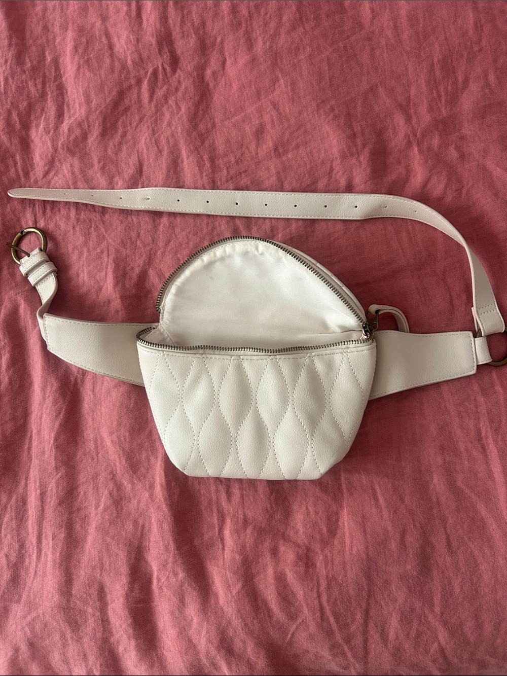 Universal Thread Quilted White Mini Belt Bag